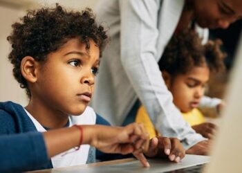 Tribuna Popular da Assembleia Legislativa do Espírito Santo debate inteligência artificial na educação, empoderamento de meninas e papel das organizações sociais na próxima quarta-feira (10).