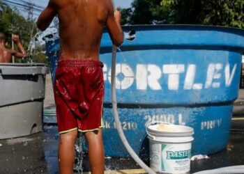 Relatório do Unicef mostra que mudanças climáticas já afetam bilhões de crianças no mundo e alerta para a necessidade de ações urgentes.