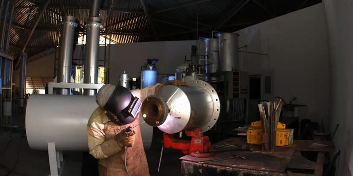 BC revisa crescimento do PIB para 2% em 2026, mas aponta aumento do risco de inflação acima da meta oficial.