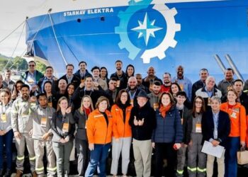 Marinha lança a Fragata Cunha Moreira em Itajaí. Em cerimônia, Lula destaca soberania nacional e importância dos investimentos em defesa.