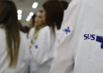 Inep abre inscrições do Enamed 2026 para estudantes de medicina e médicos formados. Prazo segue até 29 de junho e prova será aplicada em setembro.