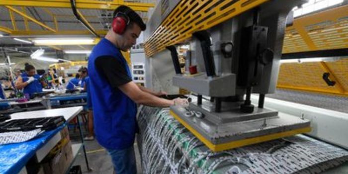 Novo FGCE amplia acesso ao crédito para micro, pequenas e médias empresas exportadoras e fortalece a competitividade brasileira no mercado internacional.