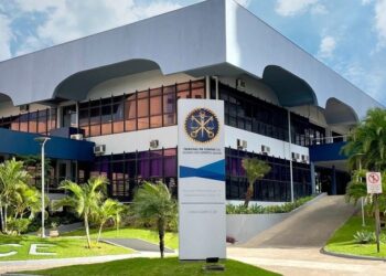 TCE-ES suspende ata de R$ 213,8 milhões para estrutura de eventos de consórcio do Sul do Espírito Santo.