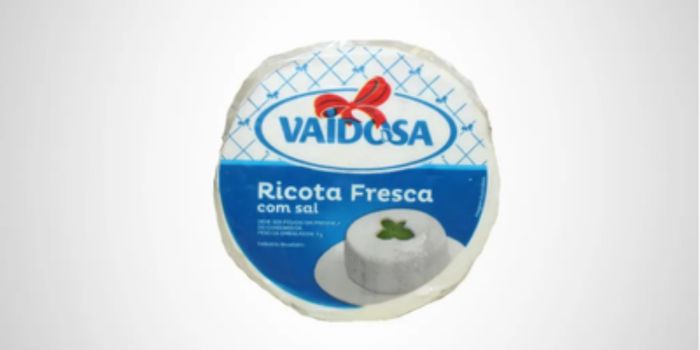 Anvisa suspende venda e consumo da Ricota Fresca Vaidosa e determina recolhimento dos lotes 148, 153, 166 e 167 em todo o Brasil.