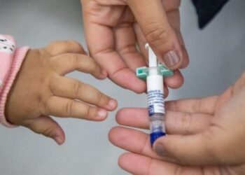 O SUS passou a oferecer a vacina Pneumo 20, que protege crianças e grupos especiais contra pneumonia, meningite e outras doenças graves causadas por bactéria pneumocócica.