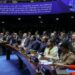 Audiência no Senado debate PEC que extingue a escala 6x1 e reduz a jornada semanal de trabalho para 40 horas, dividindo empresários e trabalhadores.