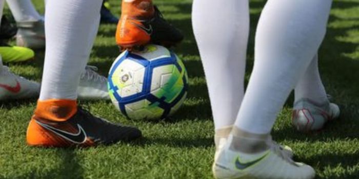 Receita Federal orienta clubes e SAFs a regularizar débitos tributários e reforça vantagens da autorregularização fiscal.