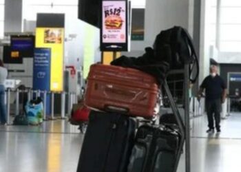 Receita Federal lança registro automático da e-DBV para viajantes em voos internacionais e agiliza o desembaraço aduaneiro.