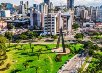 O 28º Triathlon dos Bombeiros vai alterar o trânsito de Vitória neste domingo (5), com interdições e mudanças no fluxo na Enseada do Suá, Curva da Jurema e entorno do Shopping Vitória.