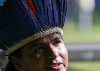 Câmara aprova projeto que garante o uso de indumentárias tradicionais em documentos oficiais de identificação.