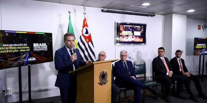 O Governo Federal inaugurou em São Paulo o Escritório Nacional Antifacção, estrutura permanente da Senasp para reforçar a integração entre forças de segurança e intensificar o combate ao crime organizado e à lavagem de dinheiro.
