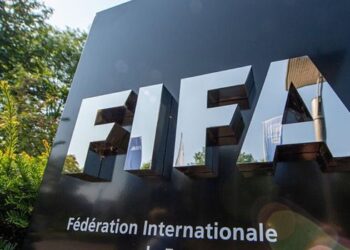 FIFA esclarece que projeto FIFA Forward Enterprise busca ampliar receitas e não representa privatização dos torneios.