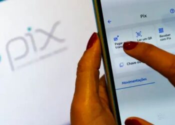 FMI destaca o sucesso do Pix, elogia a solidez do sistema financeiro brasileiro e recomenda maior autonomia financeira ao Banco Central.