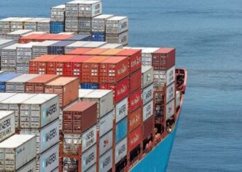 Brasil registra superávit de US$ 6,54 bilhões na balança comercial até a quarta semana de julho, segundo dados oficiais.