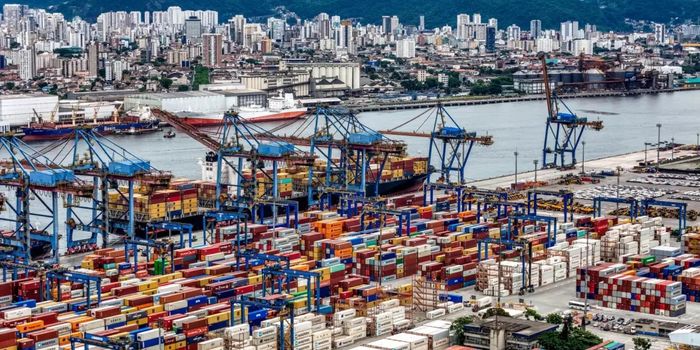 ApexBrasil anuncia investimento de R$ 130 milhões para diversificar exportações e minimizar impactos das tarifas impostas pelos Estados Unidos.