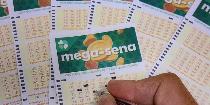 Mega-Sena acumula novamente e prêmio estimado para o próximo concurso chega a R$ 78 milhões. Confira os números sorteados e os ganhadores da quina e quadra.