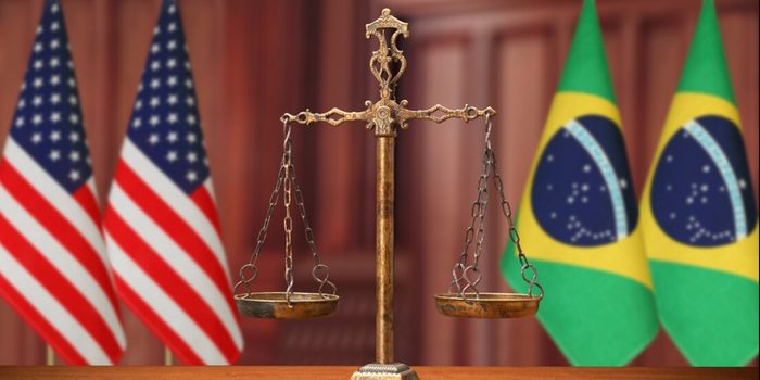 EUA realizam audiência pública para discutir tarifas adicionais sobre produtos brasileiros. Investigação envolve Pix, etanol, propriedade intelectual, desmatamento e pode resultar em sobretaxas de até 25%.