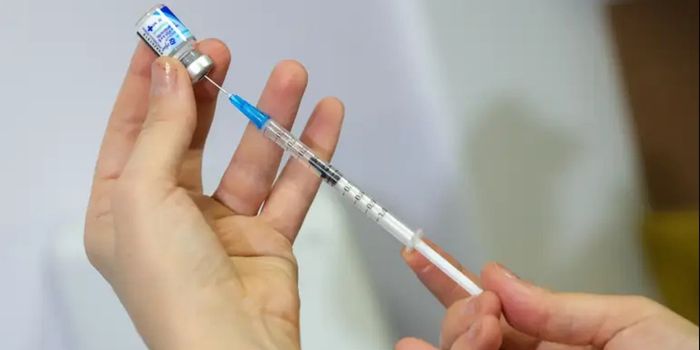 Fiocruz aponta queda da SRAG no Brasil, mas alerta para crescimento da doença em 9 capitais e avanço da Influenza B no Centro-Sul.