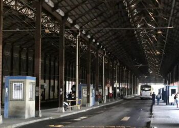 Rodoviários do Rio terão nova audiência no TRT na segunda (13) para discutir reajuste salarial, benefícios e estado de greve da categoria.