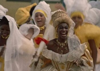 Filme Xica da Silva volta aos cinemas em versão restaurada em 4K, resgatando um dos maiores sucessos da história do cinema brasileiro.
