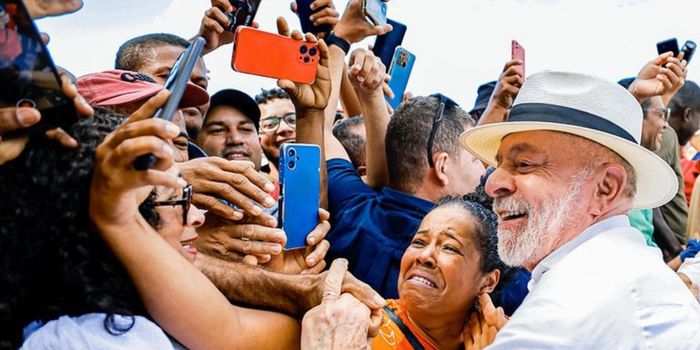 Bahia recebe mais de R$ 500 milhões em investimentos do Novo PAC com novo hospital, veículos para o SUS, policlínica e ônibus escolares.