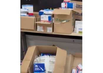 Justiça do Rio mantém preso casal investigado por vender medicamentos de alto custo sem autorização e com suspeita de integrar organização criminosa.