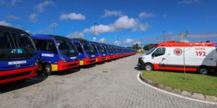 Pacote de R$ 3,95 bilhões vai ampliar atendimento do SUS com reforço na atenção primária, SAMU, cirurgias, exames e transporte sanitário.