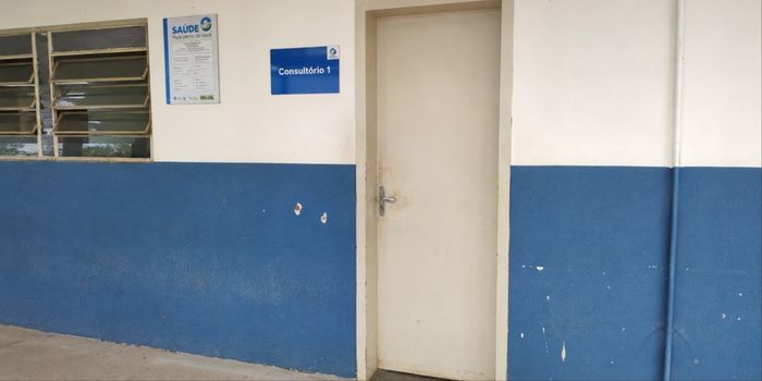 Médico é preso em Açailândia por suspeita de estupro de vulnerável contra adolescente de 14 anos durante consulta em posto de saúde.