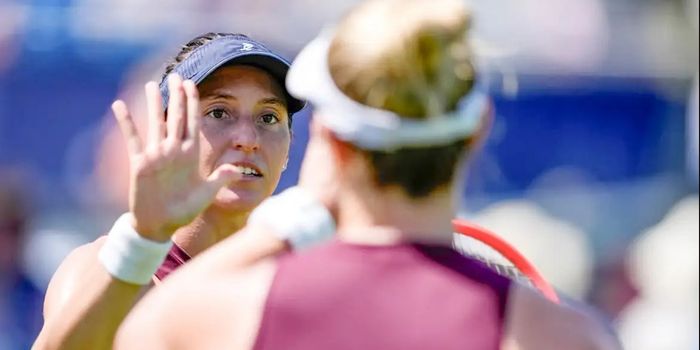 Luisa Stefani está nas oitavas de final de Wimbledon nas duplas femininas. Brasileira venceu ao lado de Gabriela Dabrowski e segue na disputa por vaga nas quartas do Grand Slam.