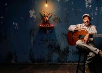 João Bosco comemora 80 anos com lançamento de novo álbum, turnê especial e mais de cinco décadas de contribuição à MPB.