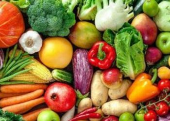 Inflação dos alimentos cai 0,24% em junho e contribui para desaceleração do IPCA, que fechou o mês em 0,16%, informa o IBGE.