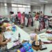 Cabide Solidário será realizado neste sábado em Fradinhos com distribuição gratuita de roupas e acessórios para famílias.