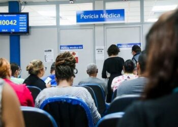 Mutirão da Perícia Médica Federal terá 17,8 mil atendimentos em 19 estados, com uso de telemedicina para acelerar perícias do INSS.