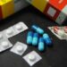 Nova estratégia nacional fortalece a produção de medicamentos, vacinas e tecnologias, com apoio da Anvisa e foco no SUS.
