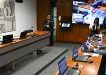 Projeto aprovado na Comissão de Segurança Pública do Senado restringe a liberdade provisória em crimes considerados mais graves e segue para a CCJ.