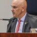 STF arquiva investigação sobre suposto uso ilegal da Abin por Jair Bolsonaro e encaminha caso de Carlos Bolsonaro à Justiça Federal.