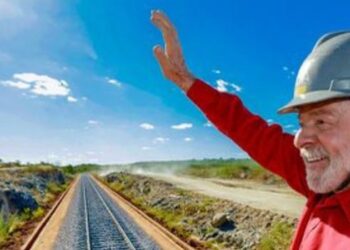 Lula anuncia R$ 600 milhões para a Transnordestina, entrega 101 km da ferrovia no Ceará e reforça investimentos em obra estratégica para a logística e o desenvolvimento do Nordeste.