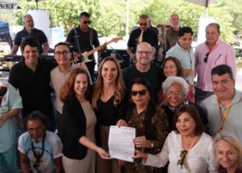 Vitória entrega estudo para revitalização do Galpão das Paneleiras de Goiabeiras e celebra tradição centenária reconhecida como patrimônio cultural.