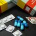 Procon-SP aponta variação de até 2.433% no preço de medicamentos genéricos em farmácias de São Paulo e orienta consumidores a pesquisar.
