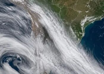 Rio atmosférico que provoca fortes chuvas no Chile não chegará ao Brasil, segundo o Inmet. Sul deve enfrentar temporais por outro fenômeno.