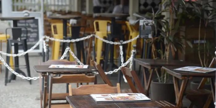 Bares, restaurantes e espaços culturais ligados à cultura negra serão homenageados pela Alerj com o Diploma Abdias Nascimento. Reconhecimento valoriza afroturismo, afroempreendedorismo e saberes ancestrais no Rio.
