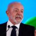 Lula defende processamento de terras raras no Brasil, critica exportação de matéria-prima e afirma que país pode ganhar protagonismo no setor.