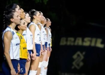 Brasil perde para a Tailândia por 3 sets a 0 na Liga das Nações de Vôlei. Seleção já está classificada para a fase final e enfrenta os EUA neste domingo.