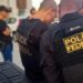 Polícia Federal cumpre mandados contra contraventor, ex-presidente da Alerj, pastor e ex-deputado em nova fase da Operação Unha e Carne, que investiga lavagem de dinheiro e ligações com o jogo do bicho no Rio.