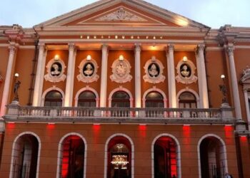 Theatro da Paz e Teatro Amazonas são reconhecidos pela Unesco como Patrimônio Mundial Cultural da humanidade.