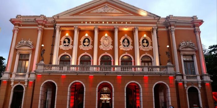 Theatro da Paz e Teatro Amazonas são reconhecidos pela Unesco como Patrimônio Mundial Cultural da humanidade.