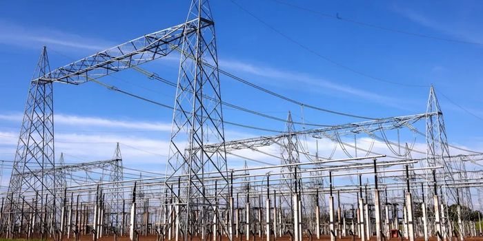 Aneel mantém bandeira amarela em agosto e confirma cobrança extra de R$ 1,88 por 100 kWh nas contas de energia elétrica.