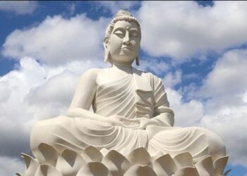 Lei publicada no Espírito Santo reconhece o Grande Buda de Ibiraçu como patrimônio cultural material. Monumento é destaque do turismo e da espiritualidade no Estado.