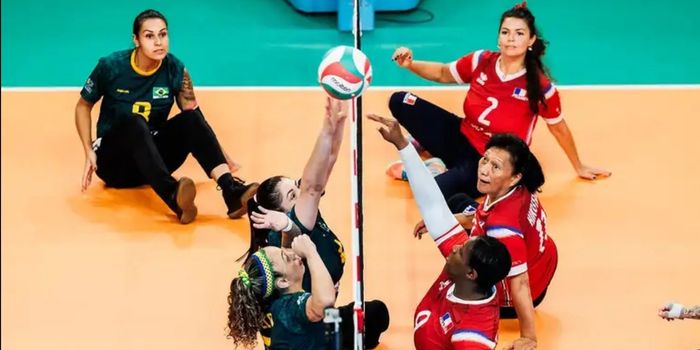 Brasil enfrenta Japão e Hungria nas oitavas de final do Mundial de vôlei sentado, na China, com equipes invictas na competição.