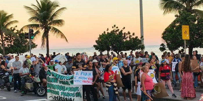 Ambulantes realizam quarto protesto seguido no Rio contra o programa Tolerância Zero e defendem diálogo após ação do MPF na Justiça.